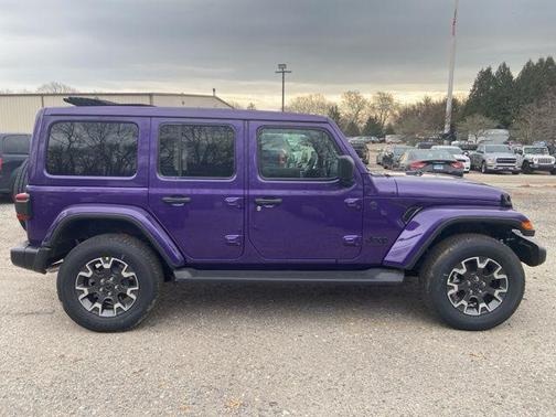 2026 Jeep Wrangler 4-Door Sahara 4x4