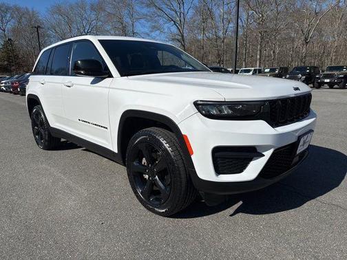 2023 Jeep Grand Cherokee Altitude