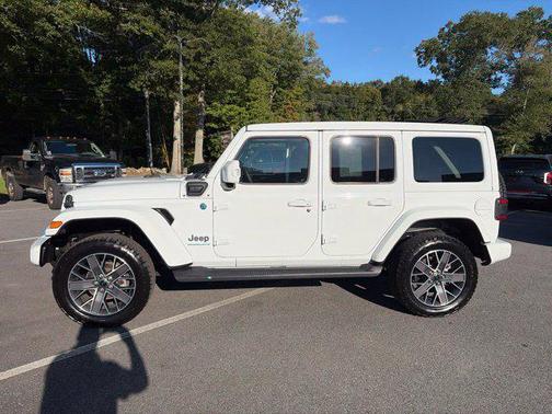 Bright White Clearcoat 2024 Jeep Wrangler 4xe High Altitude