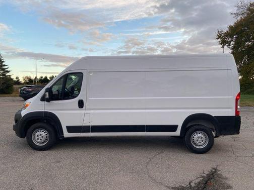 2025 RAM ProMaster 2500 Tradesman