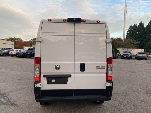 2025 RAM ProMaster 2500 Tradesman
