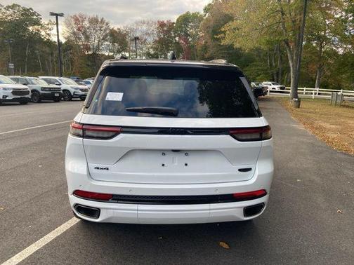 2025 Jeep Grand Cherokee Summit