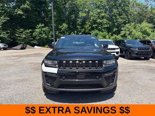 Diamond Black Crystal Pearlcoat 2026 Jeep Grand Cherokee 85th Anniversay Edition 4x4