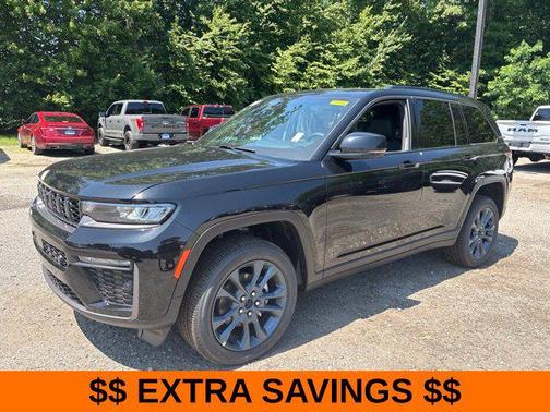 Diamond Black Crystal Pearlcoat 2026 Jeep Grand Cherokee 85th Anniversay Edition 4x4