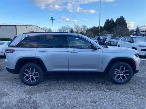 2025 Jeep Grand Cherokee Limited X