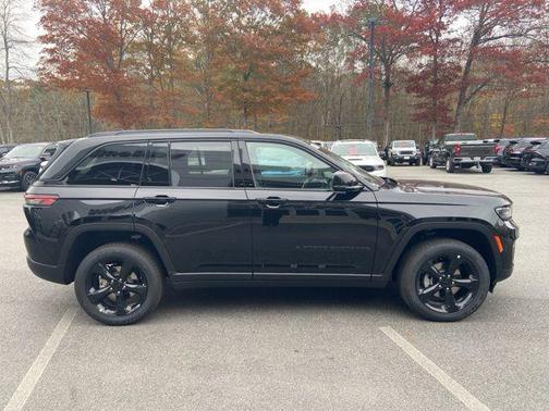 2025 Jeep Grand Cherokee Altitude