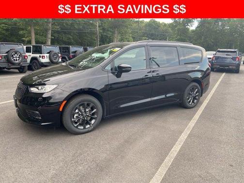 2025 Chrysler Pacifica L