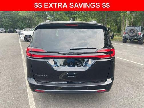 2025 Chrysler Pacifica L