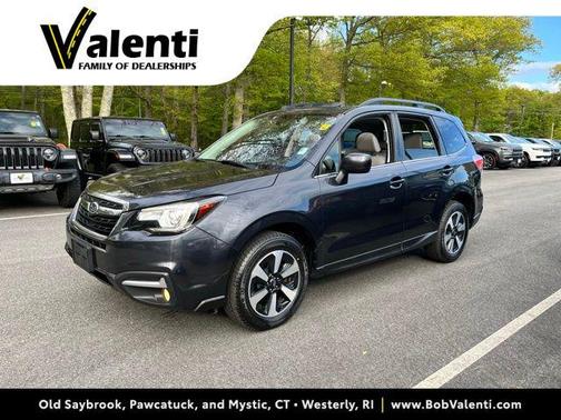 Dark Gray Metallic 2017 Subaru Forester 2.5i Limited