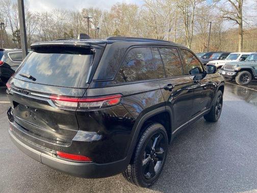 2023 Jeep Grand Cherokee Altitude