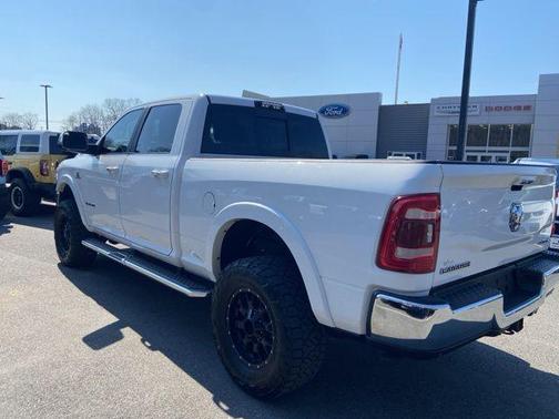 2020 RAM 2500 Laramie Crew Cab 4x4 6'4' Box