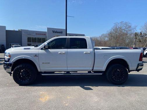 2020 RAM 2500 Laramie Crew Cab 4x4 6'4' Box