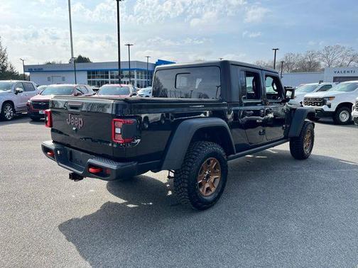 Black Clearcoat 2021 Jeep Gladiator Mojave 4x4