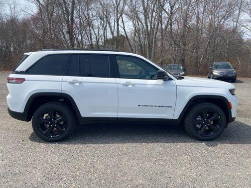 2025 Jeep Grand Cherokee Limited X