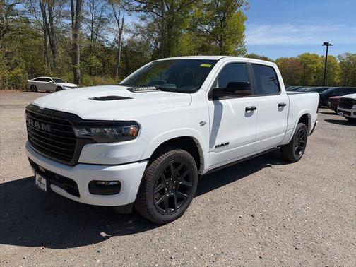 Bright White Clearcoat 2026 RAM 1500 Laramie