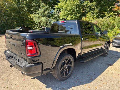 Diamond Black Crystal Pearlcoat 2027 RAM 1500 Laramie