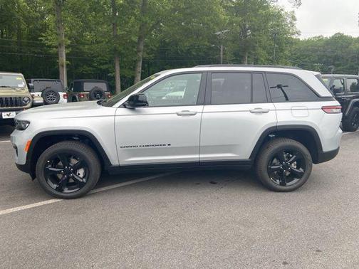 2025 Jeep Grand Cherokee Limited X