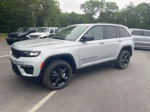 2025 Jeep Grand Cherokee Limited X