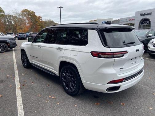 2023 Jeep Grand Cherokee L Summit Reserve
