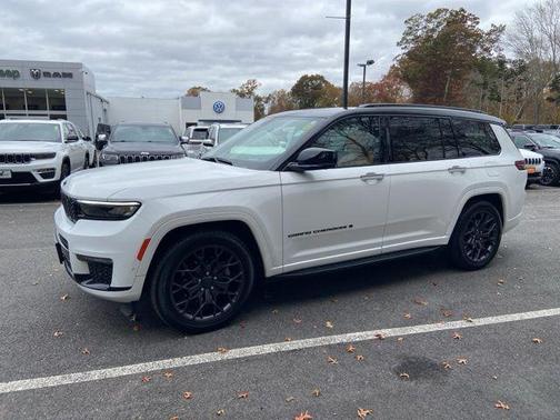 2023 Jeep Grand Cherokee L Summit Reserve