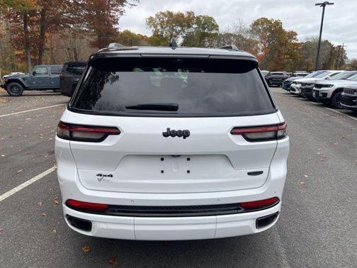 2023 Jeep Grand Cherokee L Summit Reserve