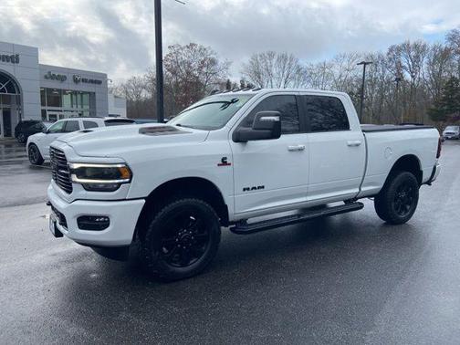 2024 RAM 2500 Laramie Crew Cab 4x4 6'4' Box