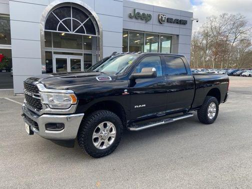 2022 RAM 2500 Big Horn Crew Cab 4x4 6'4' Box