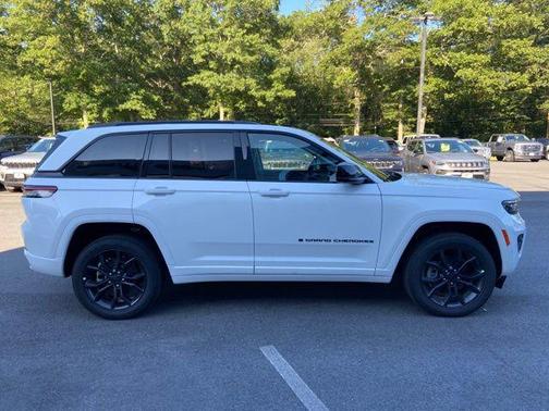 2023 Jeep Grand Cherokee 4xe 30th Anniversary