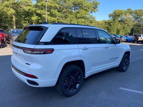 2023 Jeep Grand Cherokee 4xe 30th Anniversary