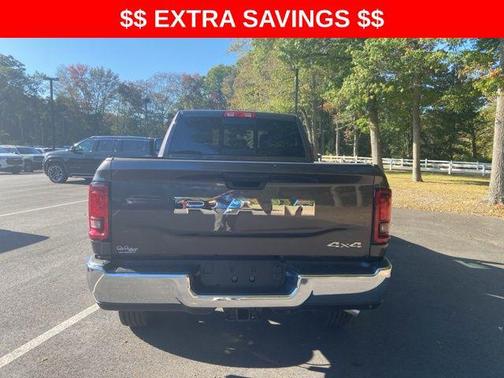 2025 RAM 2500 Tradesman Crew Cab 4x4 6'4' Box