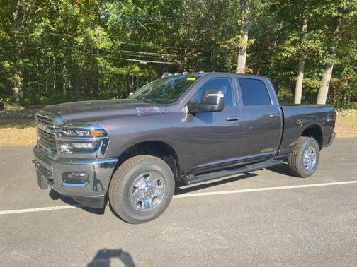 2025 RAM 2500 Tradesman Crew Cab 4x4 6'4' Box
