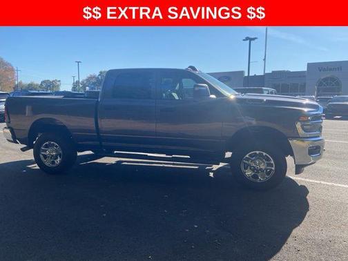 2025 RAM 2500 Tradesman Crew Cab 4x4 6'4' Box