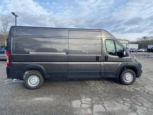 2025 RAM ProMaster 2500 Tradesman