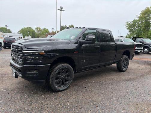 Diamond Black Crystal Pearlcoat 2026 RAM 2500 Laramie Crew Cab 4x4 6'4' Box
