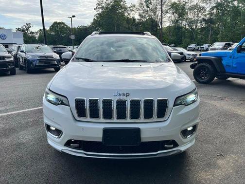 2019 Jeep Cherokee Overland
