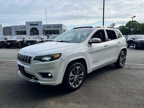 2019 Jeep Cherokee Overland