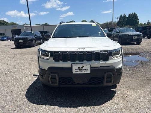 Bright White Clearcoat 2026 Jeep Cherokee Laredo 4x4