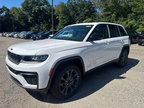 Bright White Clearcoat 2026 Jeep Grand Cherokee 85th Anniversay Edition 4x4