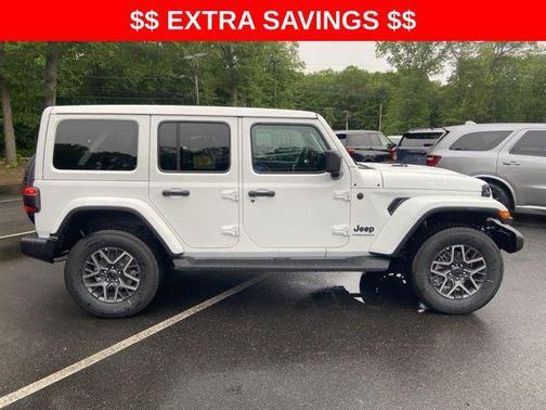 2025 Jeep Wrangler 4-Door Sahara 4x4