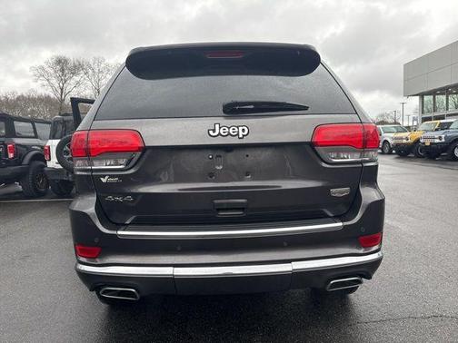 2020 Jeep Grand Cherokee Summit