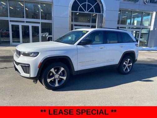 Bright White Clearcoat 2026 Jeep Grand Cherokee Limited