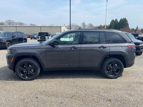 2025 Jeep Grand Cherokee Altitude