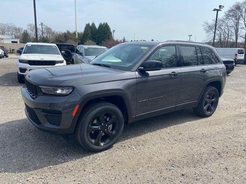 2025 Jeep Grand Cherokee Altitude