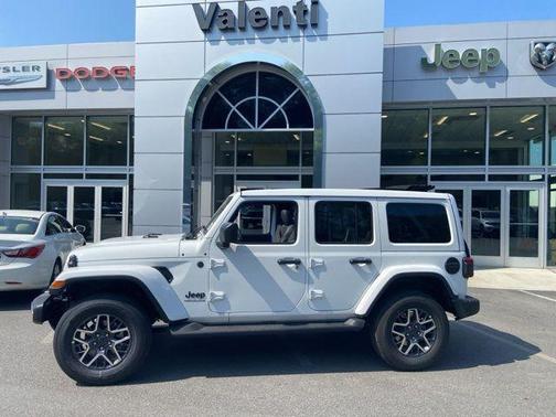 2025 Jeep Wrangler 4-Door Sahara 4x4
