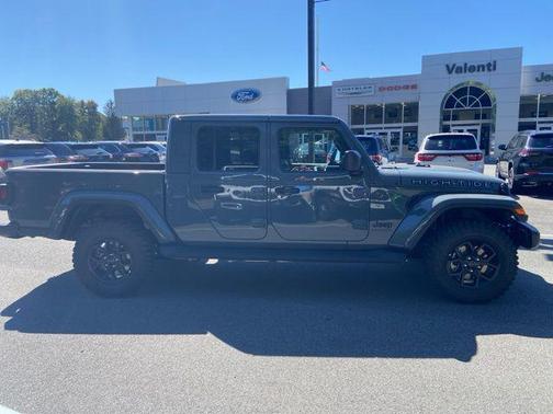 2025 Jeep Gladiator High Tide