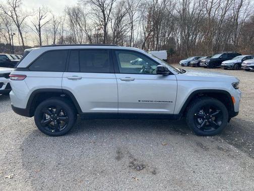2025 Jeep Grand Cherokee Altitude