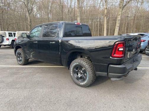 2025 RAM 1500 Warlock Crew Cab 4x4 5'7' Box