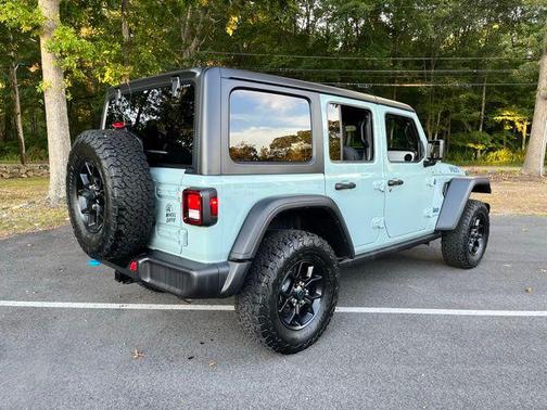 2024 Jeep Wrangler 4xe Willys