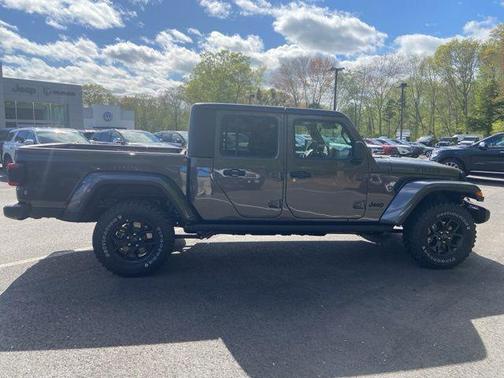 2025 Jeep Gladiator Willys