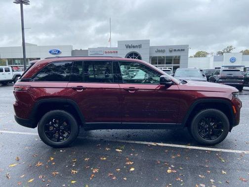2025 Jeep Grand Cherokee Altitude